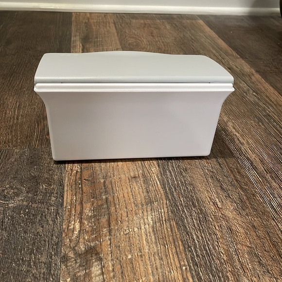 Baby Wipes Container - Picture 4 of 4